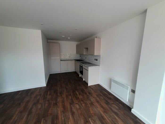 1 Bedroom Flat To Rent In Moseley Gardens, Moseley Street, Digbeth, B12
