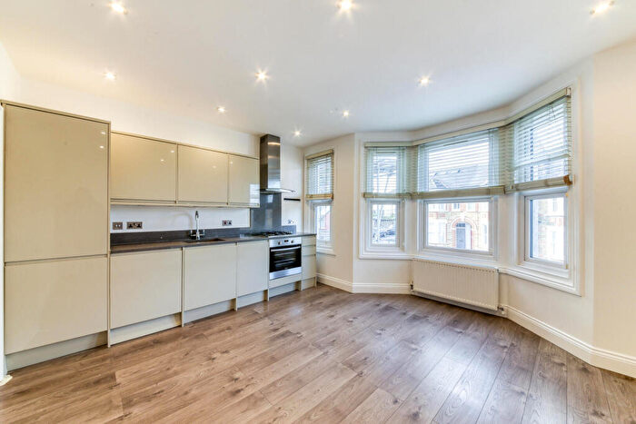 2 Bedroom Flat To Rent In Manwood Road, Catford, SE4