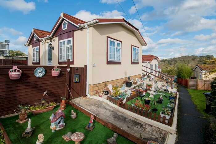 2 Bedroom Property For Sale In The Firs, Bakers Hill, Exeter, EX2