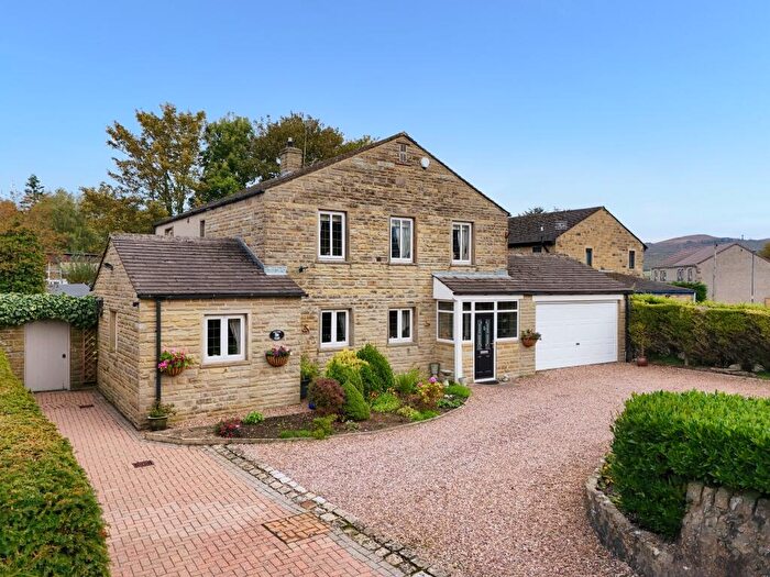 4 Bedroom Detached House For Sale In Hellifield Road, Gargrave, Skipton, North Yorkshire, BD23