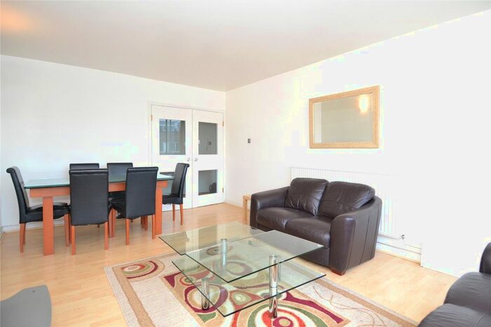1 Bedroom Flat To Rent In Quadrangle Tower, Cambridge Sqaure, W2