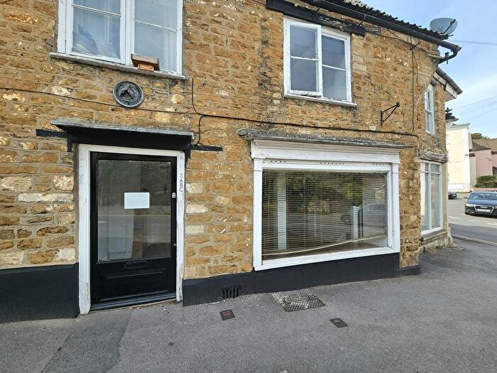 1 Bedroom Maisonette For Sale In Church Street, Wotton-Under-Edge, GL12