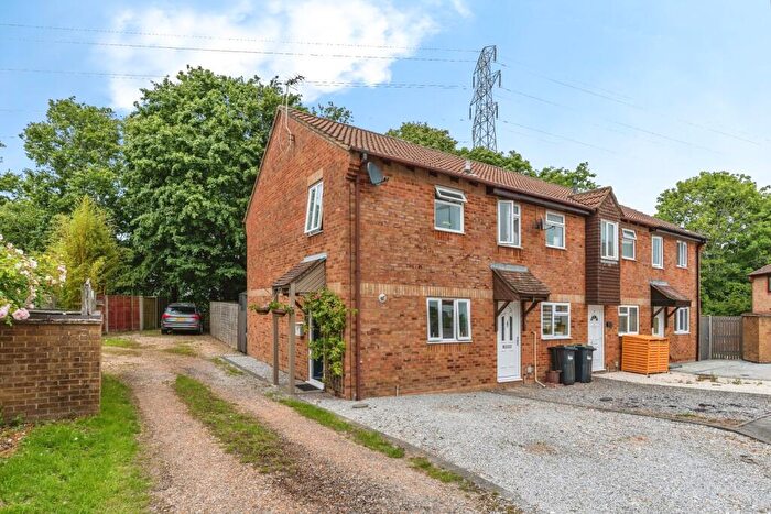 2 Bedroom End Of Terrace House For Sale In Tides Way, Marchwood, Southampton, Hampshire, SO40