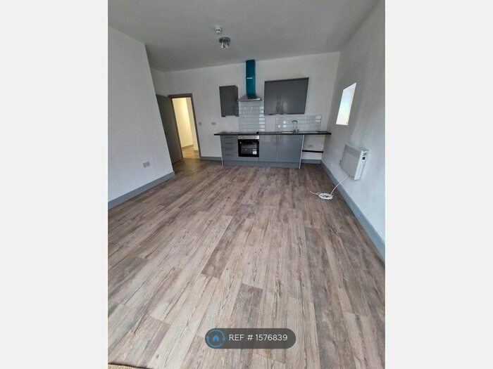 2 Bedroom Flat To Rent In Essex Road, London, E10