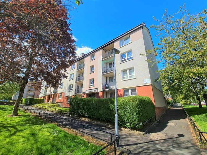 2 Bedroom Flat To Rent In Cadder Grove, Lambhill, Glasgow, G20
