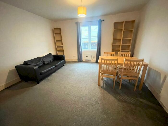 2 Bedroom Flat To Rent In Pinnacle Building, Dove Road, London, N1