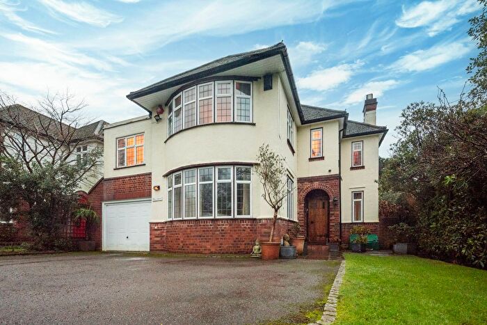 4 Bedroom Detached House To Rent In Totteridge Green, Totteridge, London, N20