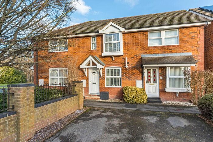 2 Bedroom Terraced House For Sale In Ray Court, Didcot, OX11