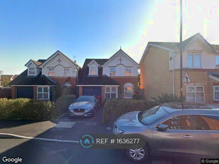 4 Bedroom Detached House To Rent In Hunters Way, Slough, SL1