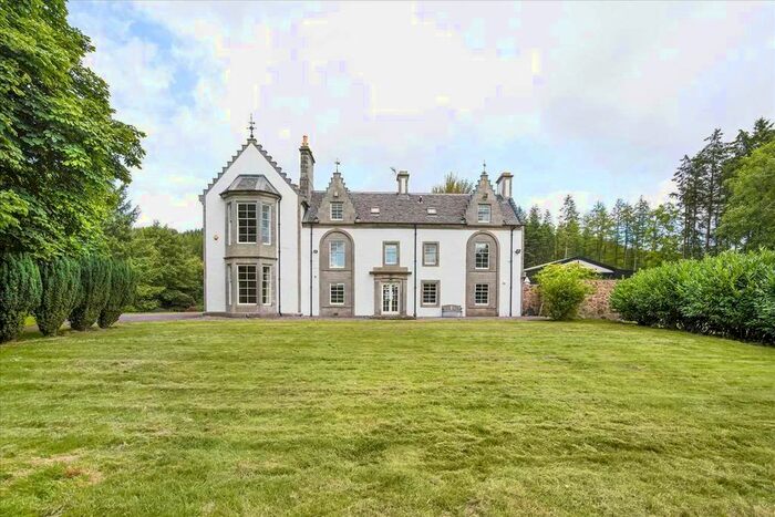 7 Bedroom Detached House For Sale In Saline, Dunfermline, KY12