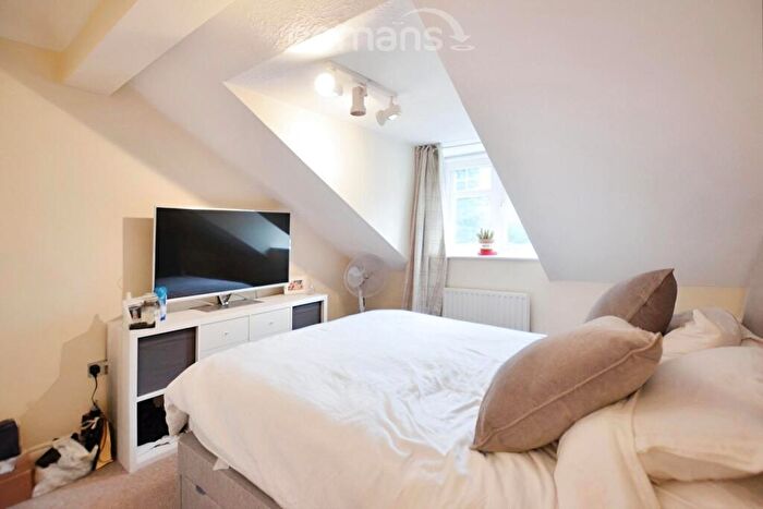 2 Bedroom Apartment To Rent In Wychwood, Kings Ride, GU15