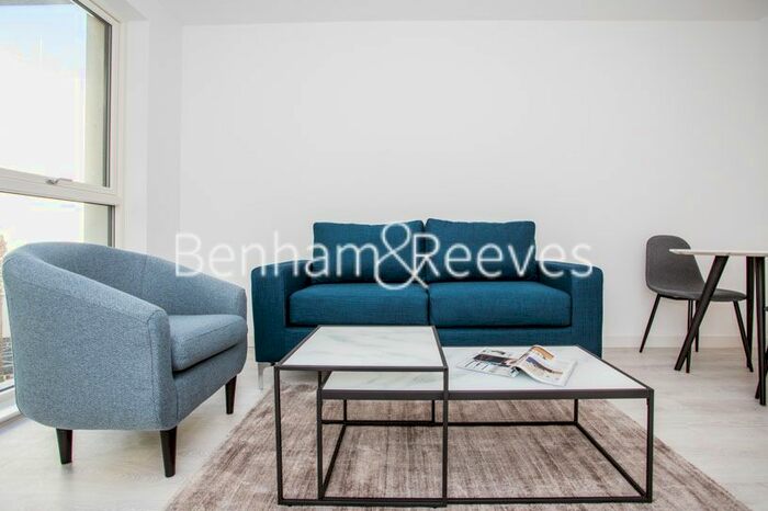 1 Bedroom Flat To Rent In Smithy Lane, Hounslow, TW3