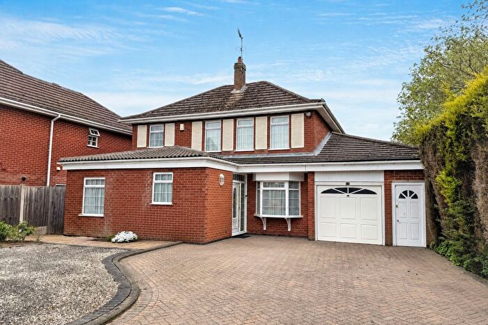 4 Bedroom Detached House For Sale In Pallett Drive, St Nicolas Park, Nuneaton, CV11