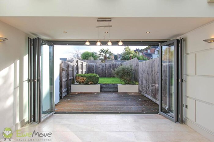 3 Bedroom Town House To Rent In Harp Hill Mews Priors Road, Cheltenham, GL52