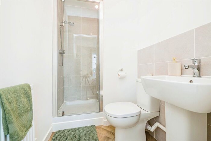 2 Bedroom Flat For Sale In Dol Glaswg, Capel Llanilltern, Cardiff, CF5