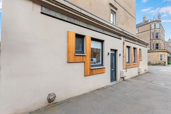 3 Bedroom Flat For Sale In Harrison Gardens, Shandon, Edinburgh, EH11