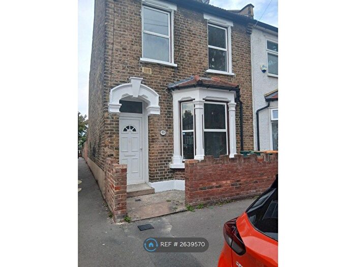 3 Bedroom Semi-Detached House To Rent In Perth Road, Newham, E13