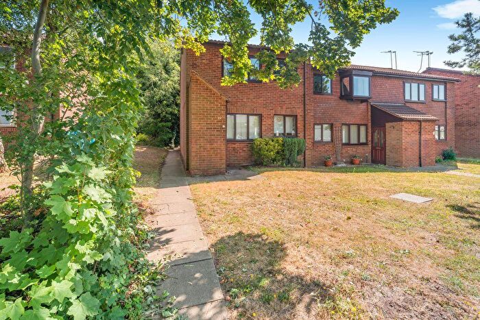 1 Bedroom Maisonette For Sale In Stratford Road, Solihull, B90