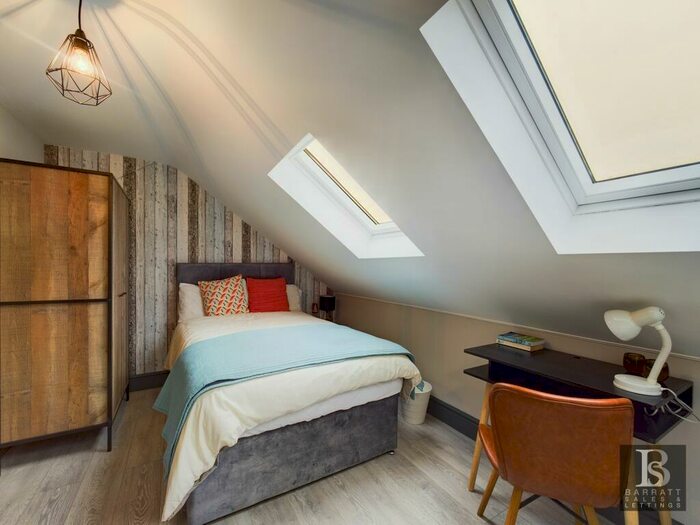 Studio To Rent In Studio, King Edward Street, Slough, SL1