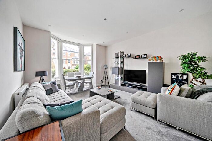 1 Bedroom Flat For Sale In Fordwych Road, West Hampstead, London, NW2