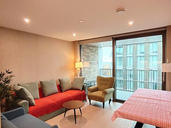 1 Bedroom Flat To Rent In Prince Of Wales Drive, SW11