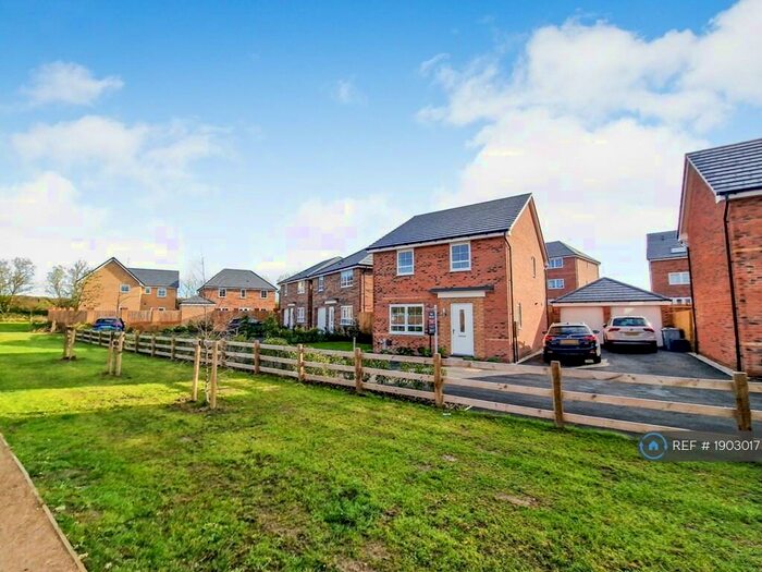 4 Bedroom Detached House To Rent In Digby Avenue, Newark, Nottinghamshire, NG24