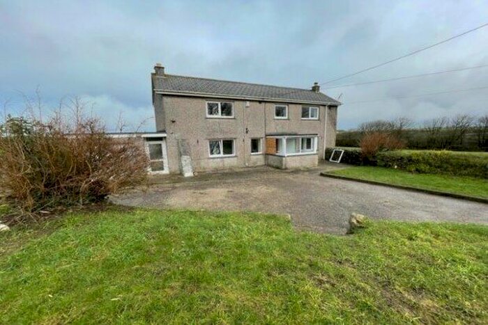 3 Bedroom Property To Rent In Silverwell, Blackwater, Truro, TR4