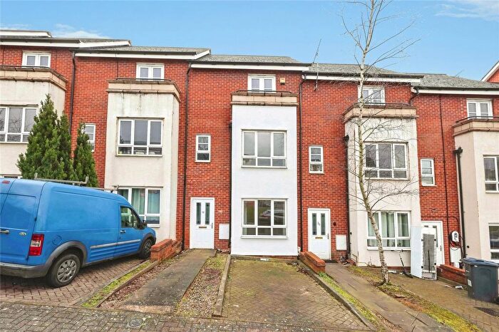 4 Bedroom Terraced House For Sale In City View, Erdington, Birmingham, West Midlands, B23