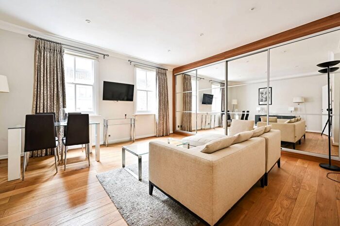 1 Bedroom Flat To Rent In Pembroke Road, Earls Court, London, W8