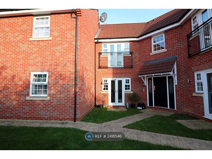 2 Bedroom Flat To Rent In Great Sampsons Field, Welwyn Garden City, AL7