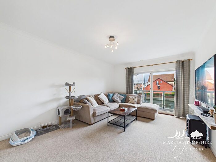 3 Bedroom Town House For Sale In Bryher Island, Port Solent, PO6