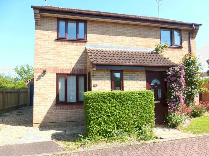 2 Bedroom House To Rent In Wycliffe Grove, Werrington, Peterborough, PE4
