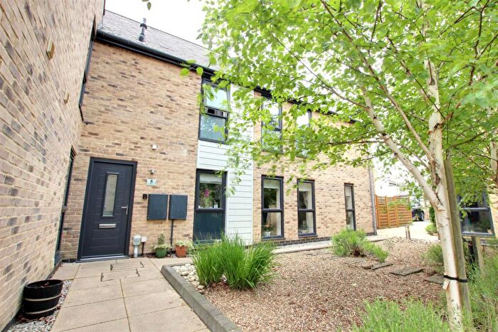 3 Bedroom Town House For Sale In Whitegate Court, Hessle, HU13