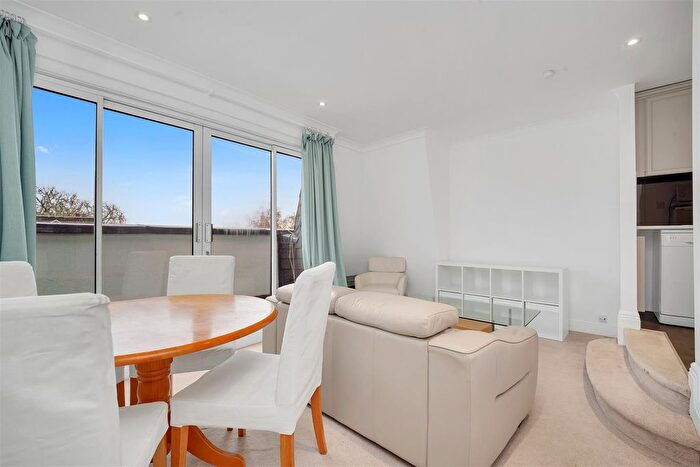 2 Bedroom Flat To Rent In Harrington Gardens, London, SW7