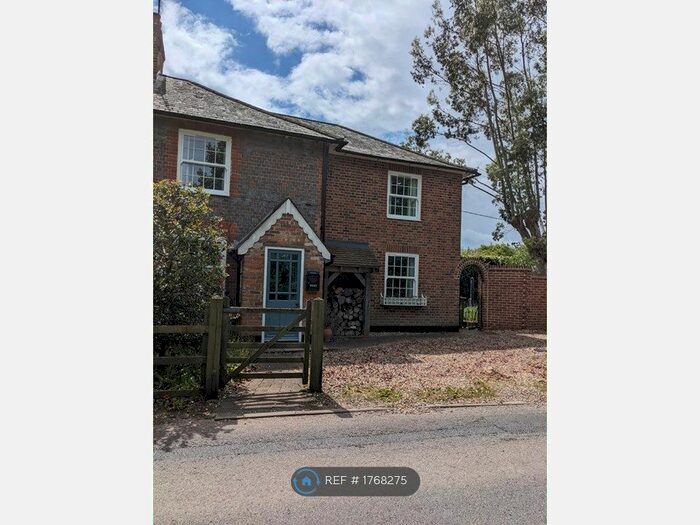 4 Bedroom Semi-Detached House To Rent In Crookham Common Road, Brimpton, RG7