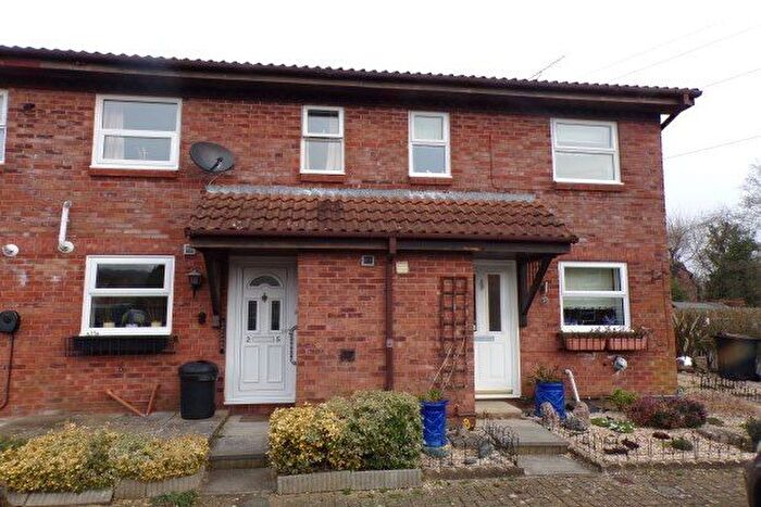 2 Bedroom Property To Rent In Ashwood Gardens, Southampton, SO40