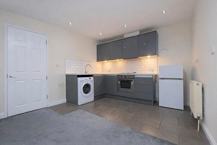 1 Bedroom Flat For Sale In Davenport Road, Goodwood, Leicester, LE5