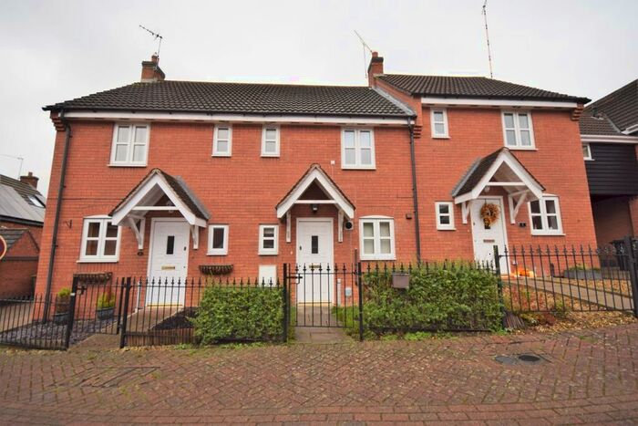 2 Bedroom Terraced House To Rent In Acre Close, Daventry, NN11