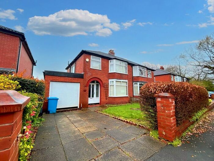 3 Bedroom Semi-Detached House To Rent In Duchy Avenue, Worsley, M28