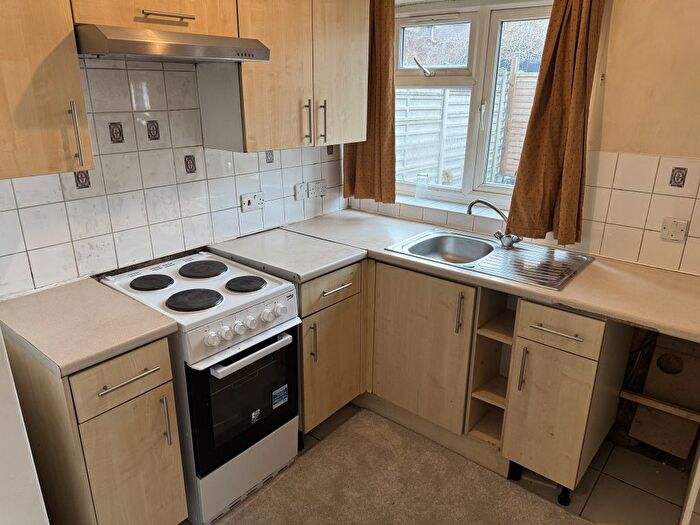 1 Bedroom Studio To Rent In Cherry Orchard Road, Croydon, Surrey, CR0