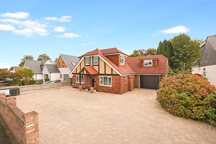 4 Bedroom Detached House For Sale In Bredhurst Road, Wigmore, ME8