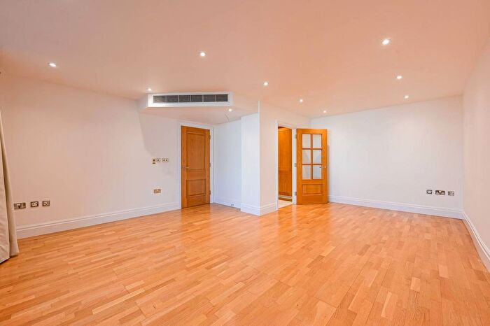 2 Bedroom Flat To Rent In Imperial Wharf, Imperial Wharf, London, SW6