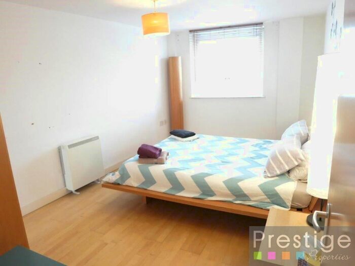 1 Bedroom Flat To Rent In Gresham Place, London N19