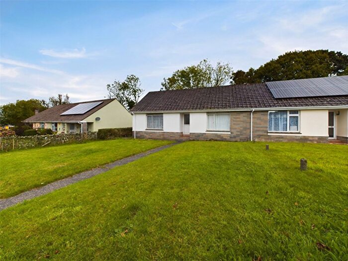 2 Bedroom Bungalow For Sale In Barn Close, Shebbear, Beaworthy, EX21