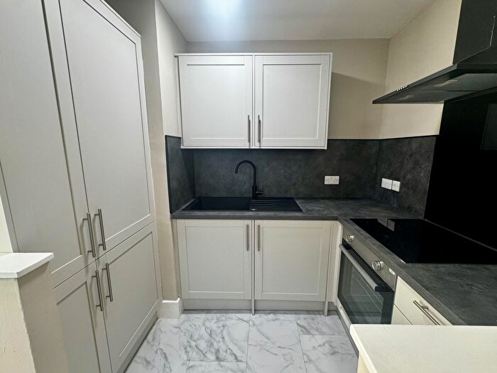 2 Bedroom Flat To Rent In George Street, Aberdeen, AB25