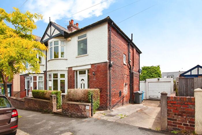3 Bedroom Semi-Detached House For Sale In Peveril Road, Sheffield, S11