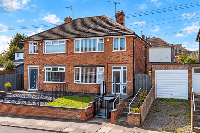 3 Bedroom Semi Detached House For Sale In Norwich Road, Leicester, Leicestershire, LE4