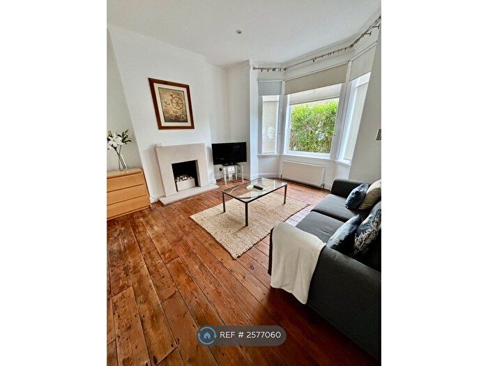 1 Bedroom Flat To Rent In Belleville Road, London, SW11