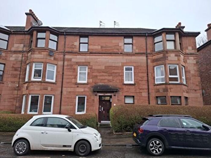 2 Bedroom Flat To Rent In Cartside Street, Glasgow, G42