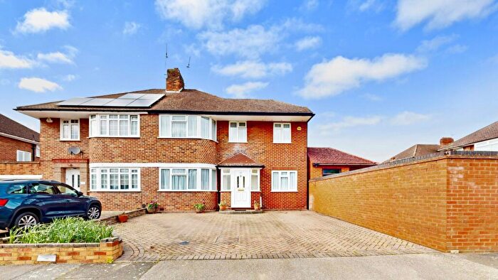 3 Bedroom Semi-Detached House For Sale In Peters Close, Stanmore, HA7